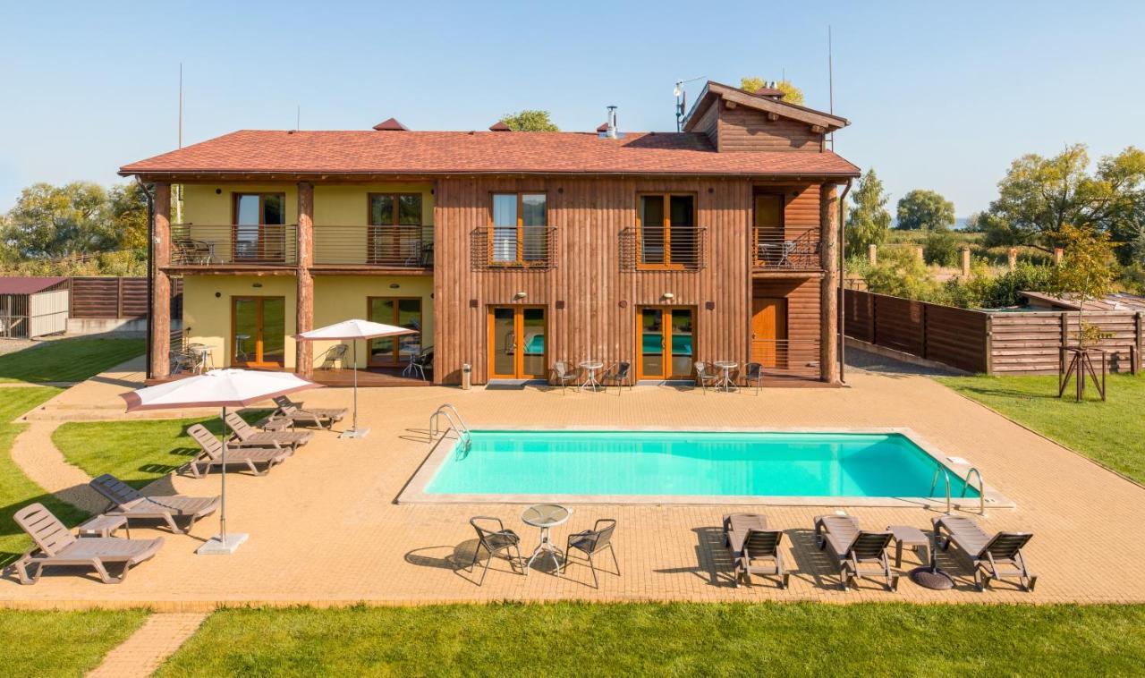 Eden Resort Yasnogorodka  Exterior foto